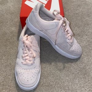 7.5W Pearl Nike Court Vision Low